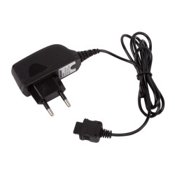 Сетевое зарядное устройство для SAMSUNG A300/A400/A800 220 В (СЗУ) (5 V, 700 mA) шнур 1.2 м черное REXANT